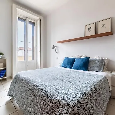 Trilocale Charme In Citta Studi Διαμέρισμα *