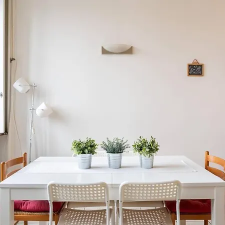 Trilocale Charme In Citta Studi * Μιλάνο